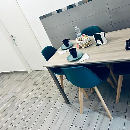 Binario 251 Stazione Tiburtina Appartement Rome Buitenkant foto